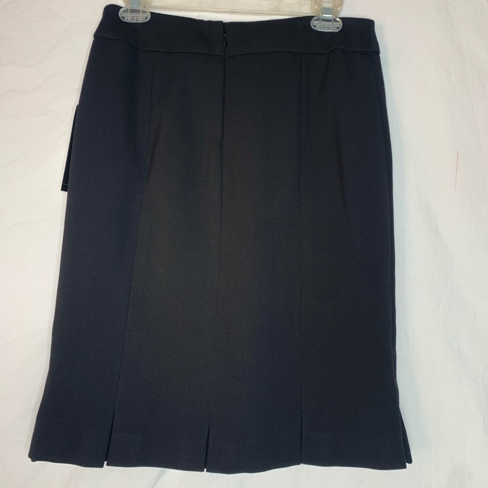 Kasper NWT lined career skirt, fully lined, back zip, small bottom pleats, size6